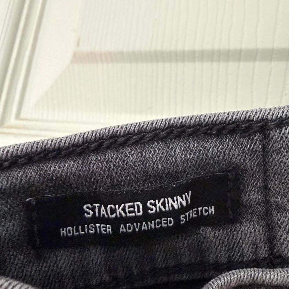 Hollister-co Men's Grey and Black Jeans - Picture 6 of 8